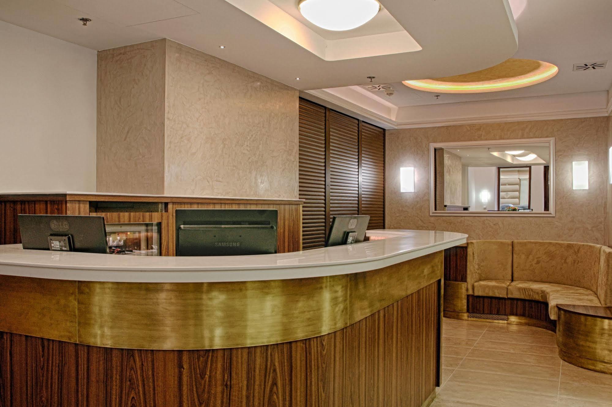 Hotel Ambiance Prague Ngoại thất bức ảnh