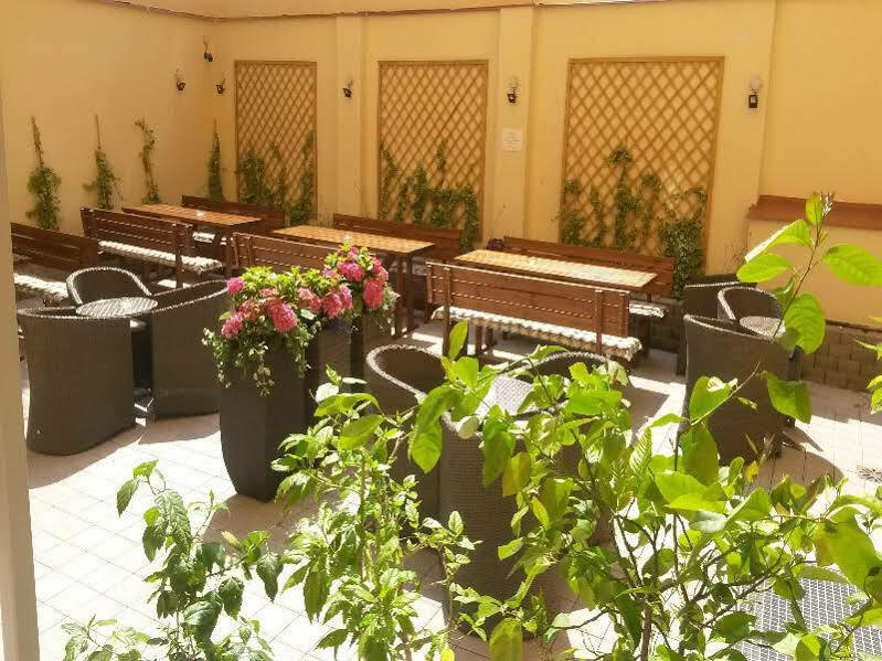 Hotel Ambiance Prague Ngoại thất bức ảnh